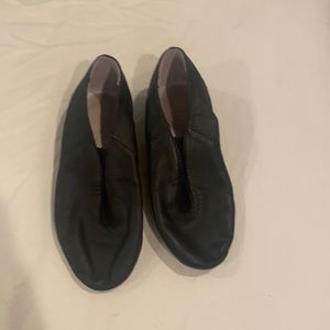 Jazz shoes toddler size 10